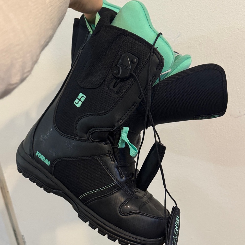 Forum Black and Mint Snowboard Boots
